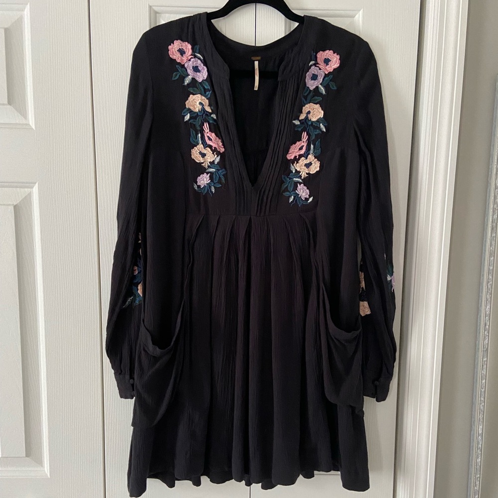 Free people black floral embroidered dress